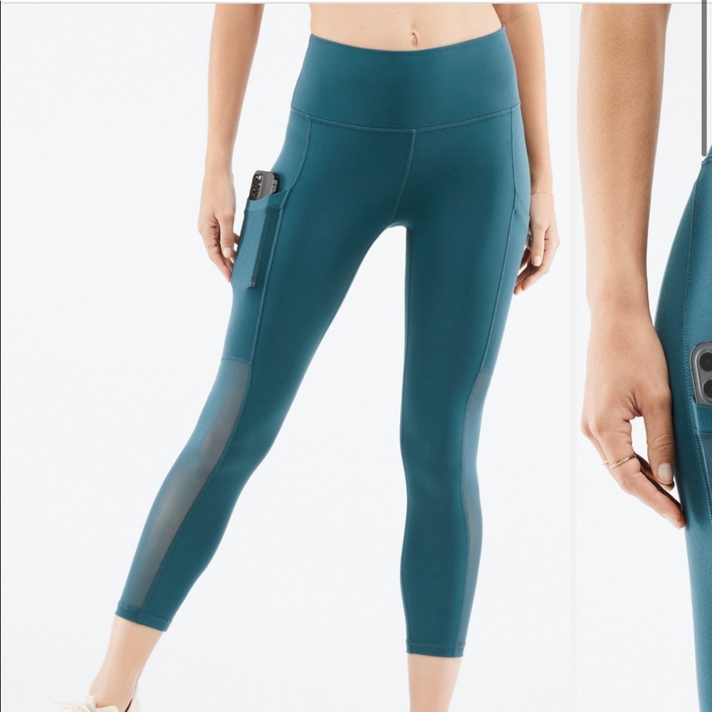 Fabletics Powerhold Crop Legging